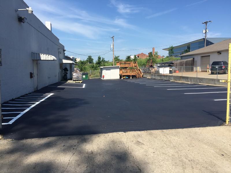 Sealcoat Asphalt Kansas, MO Thumbnail
