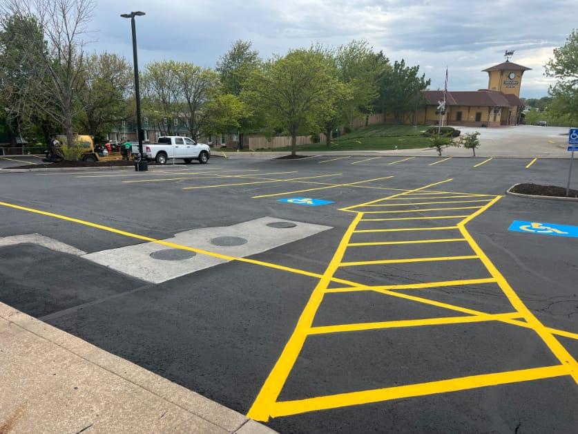 Asphalt Sealcoating for a Business in Independence, MO Thumbnail