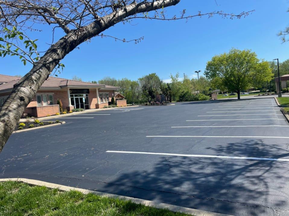 Asphalt Sealcoating in Lees Summit, MO Thumbnail