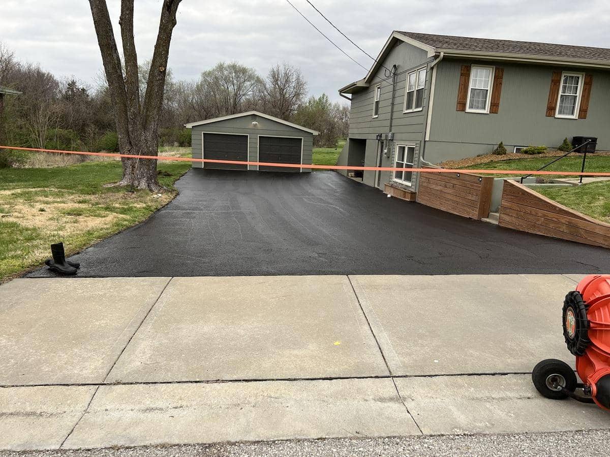 Asphalt Driveway Sealcoating in Lansing, KS Thumbnail