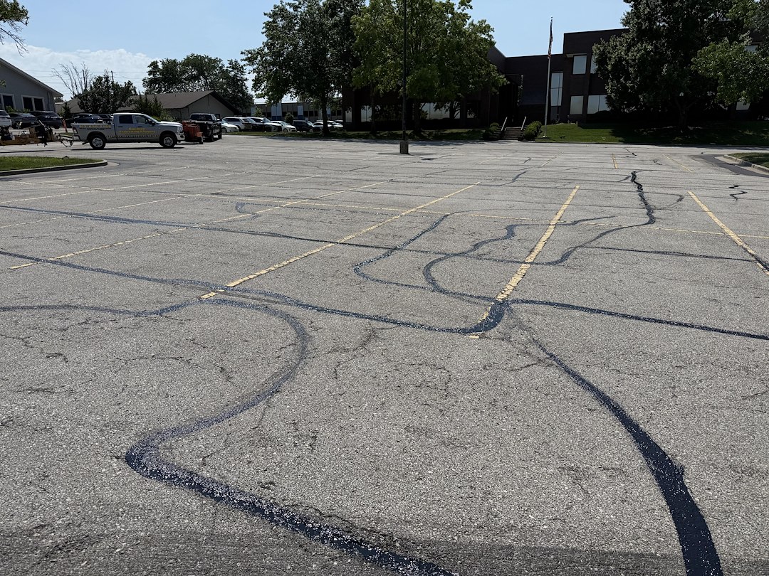 Crack fill and Sealcoating in Kansas city ks Thumbnail